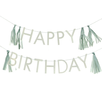 Salbeigrüne Happy Birthday Girlande mit Quasten-Dekoration | Boutique Ballooons