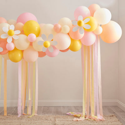 Pastell & Gänseblümchen Ballongirlande | Boutique Ballooons