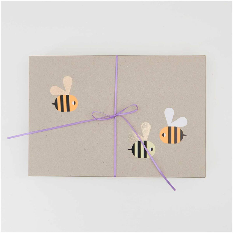 Paper Poetry Sticker Bienen Ø 5cm 120 Stück auf der Rolle | Boutique Ballooons