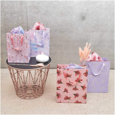 Paper Poetry Geschenktüte Gräser lila 26x32x12cm | Boutique Ballooons