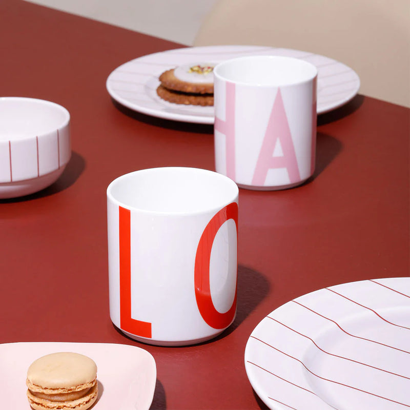 Design Letters - XL Vintage ABC cups - Happy