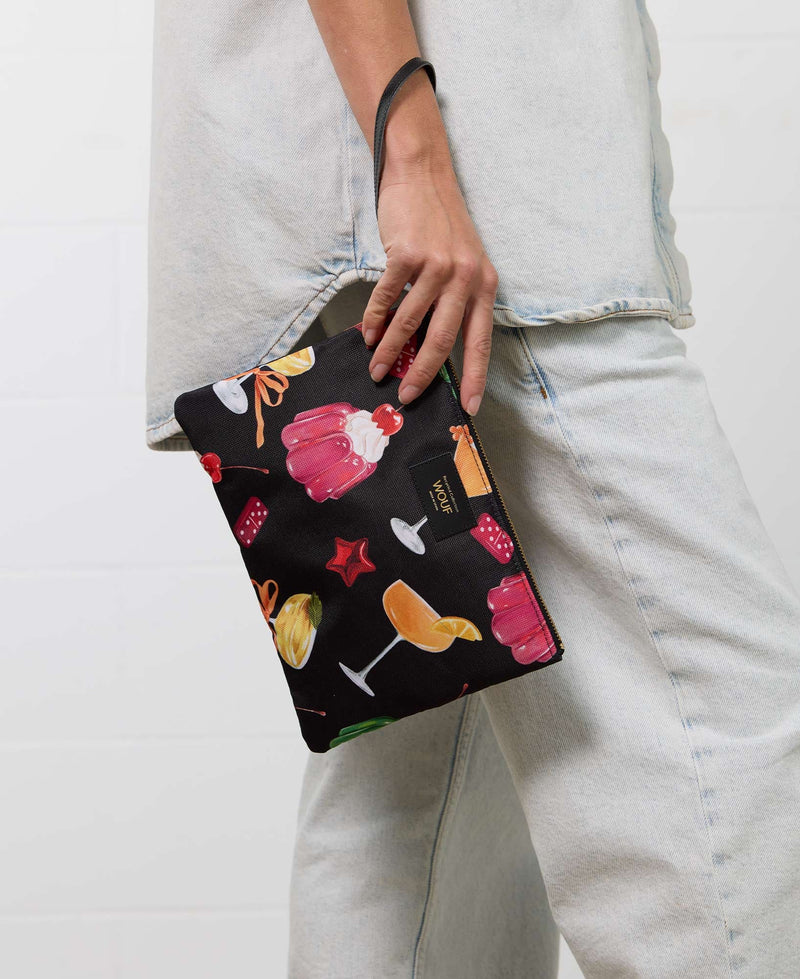 Cheers XL Pouch Bag
