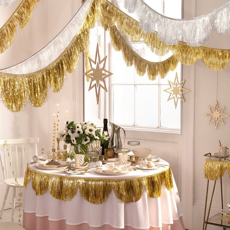 Gold Tinsel Scallop Garland