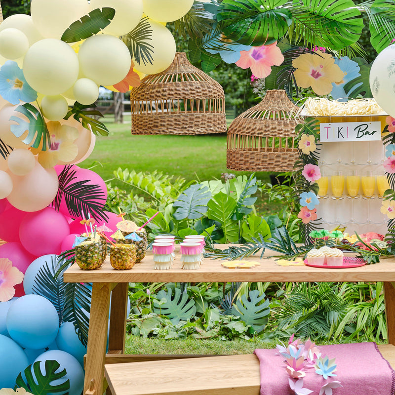 Hawaiian Paper Party Straws with Flower Toppers | Boutique Ballooons